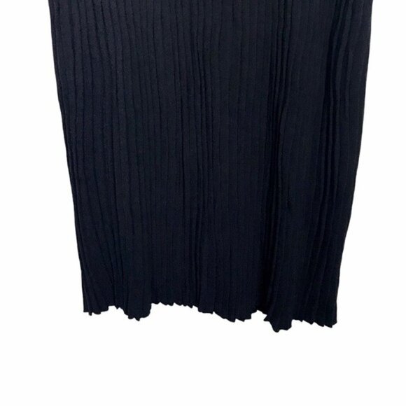 The Mogan Black Pleated Pull on Skirt - Picture 6 of 9